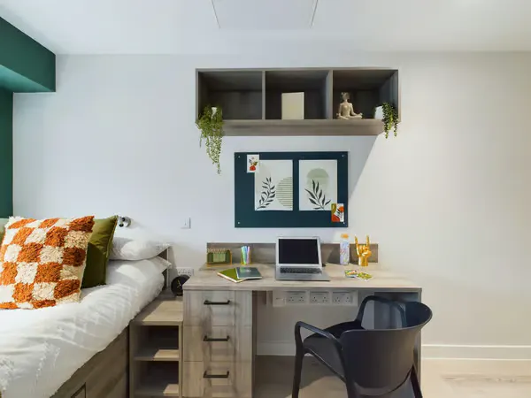 Superior Ensuite