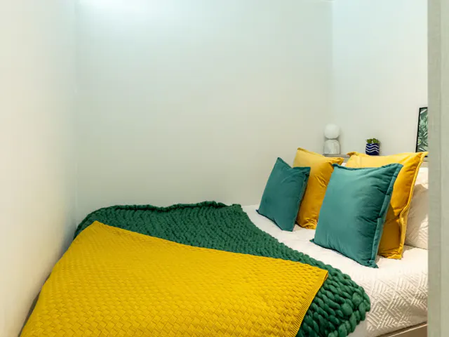 Bronze Studio room image 2