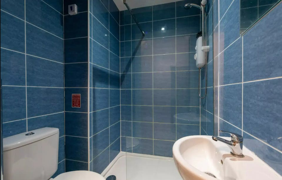 Gold Non Ensuite