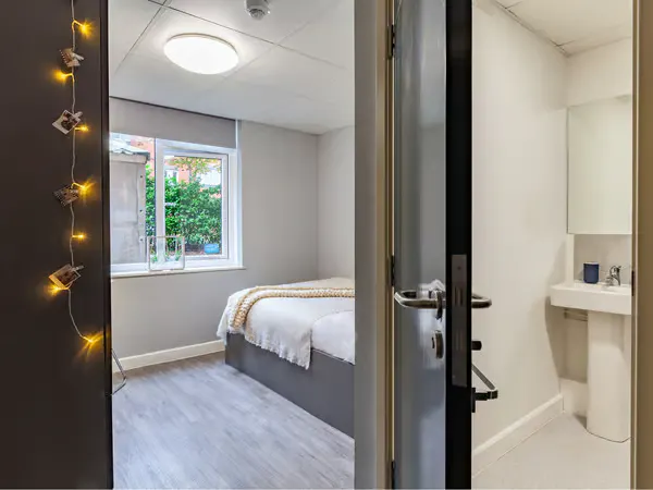 Deluxe Ensuite