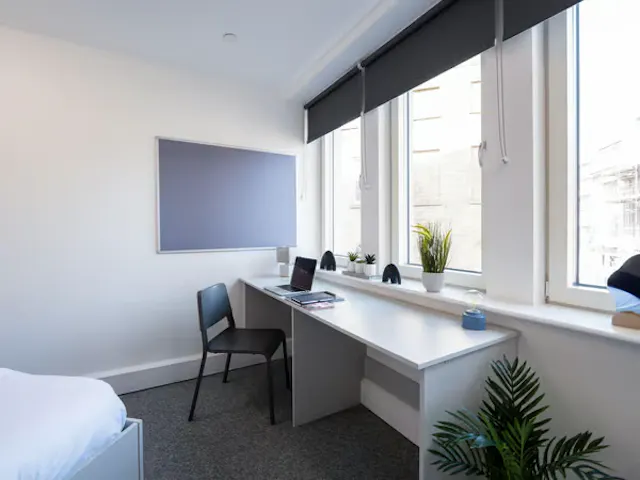 Platinum Ensuite room image 4