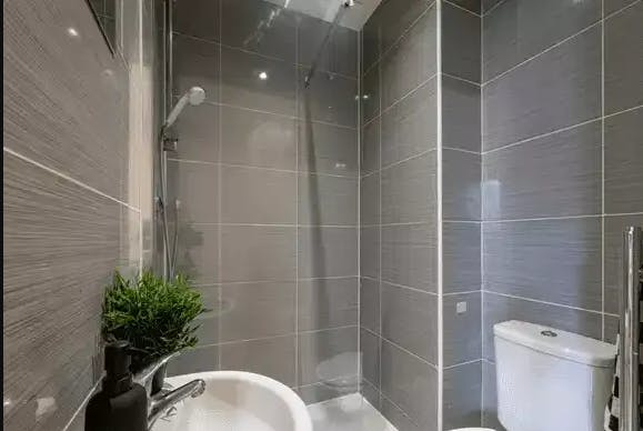 Silver Ensuite