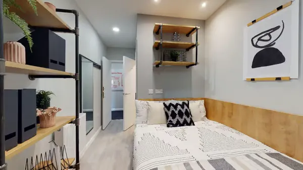 Silver En-Suite ROOM 1