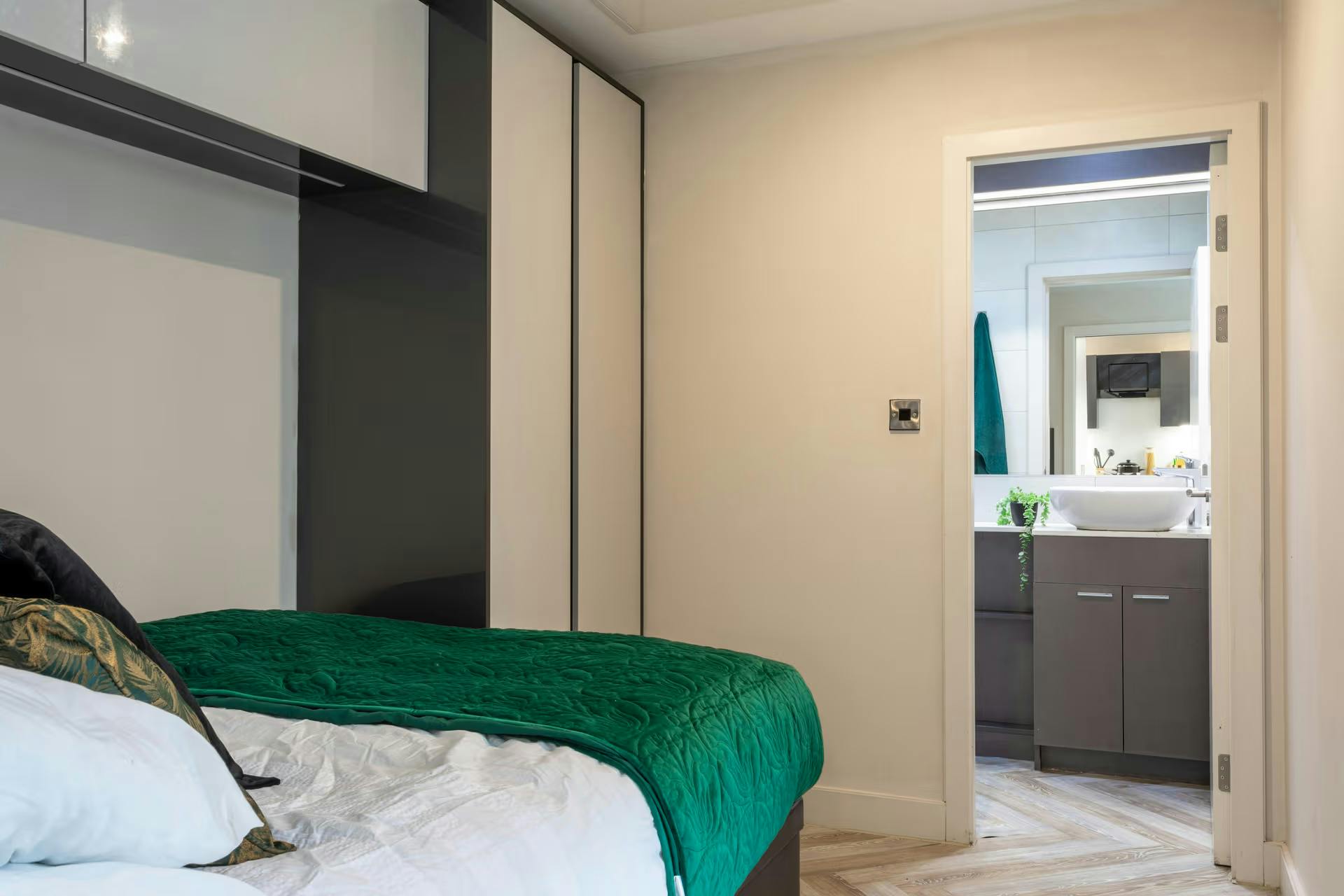 Platinum 1 Bed Apartment