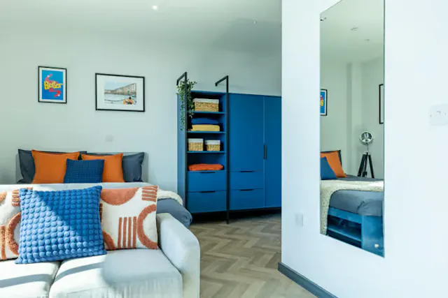 Platinum Suite – Top Floor room image 3