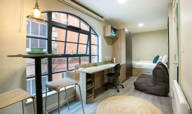 Corner Standard Studio room image 1
