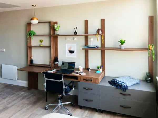Platinum Studio room image 3