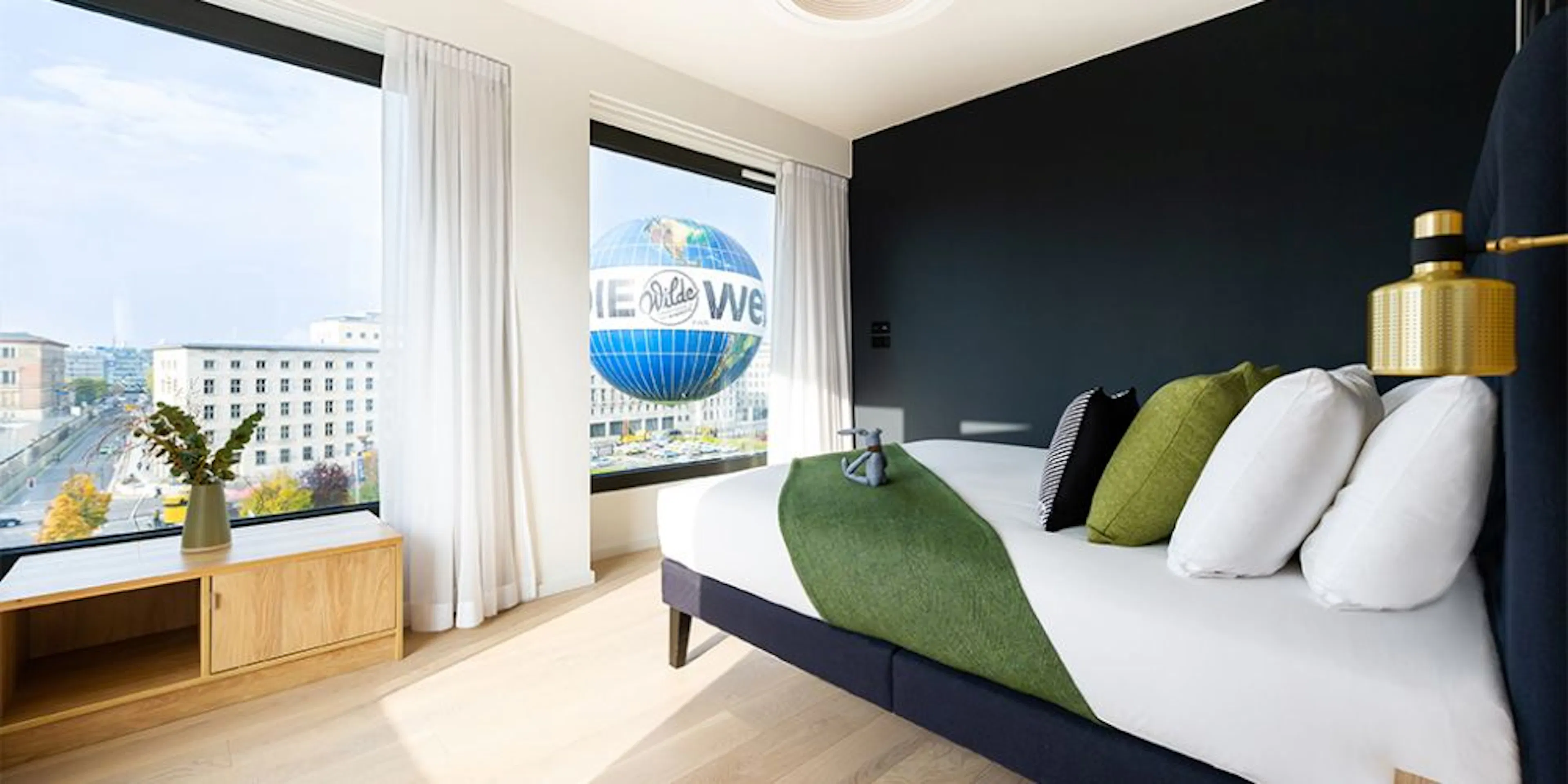 ROOM ROOM 2