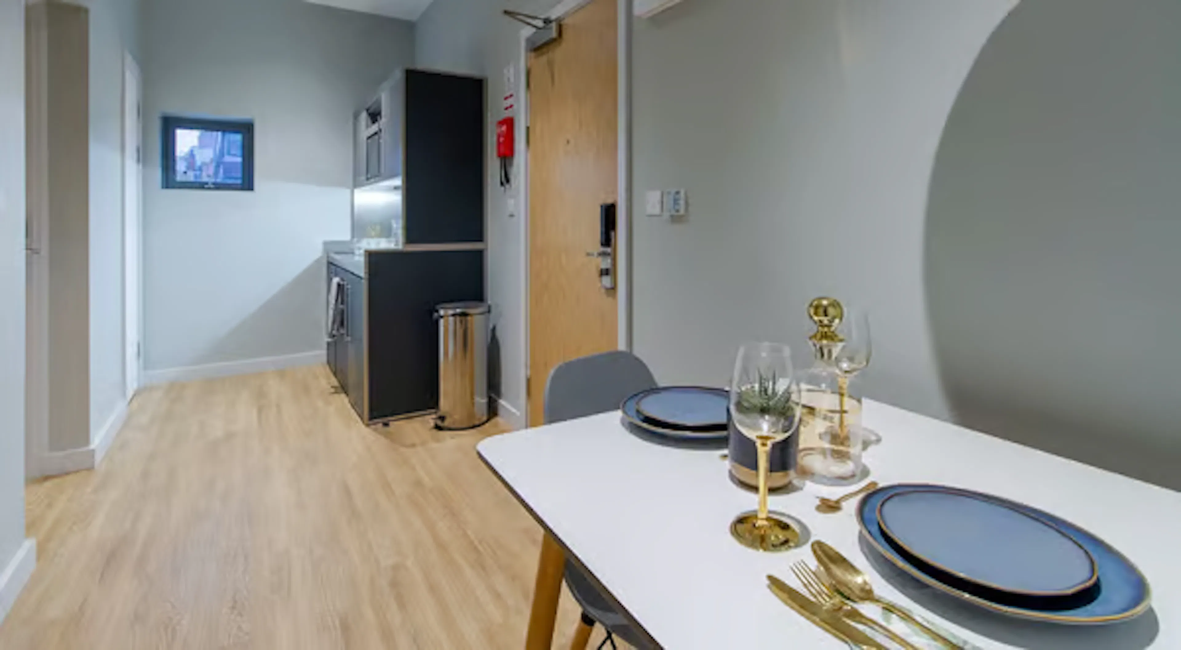 2 Bed Apartment ROOM 3