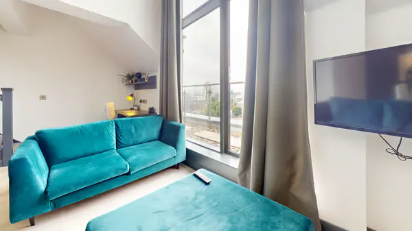 Premium Mezzanine Studio