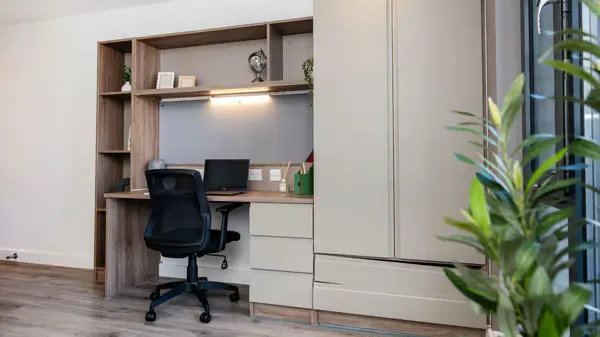 Premium Ensuite Plus room image 4