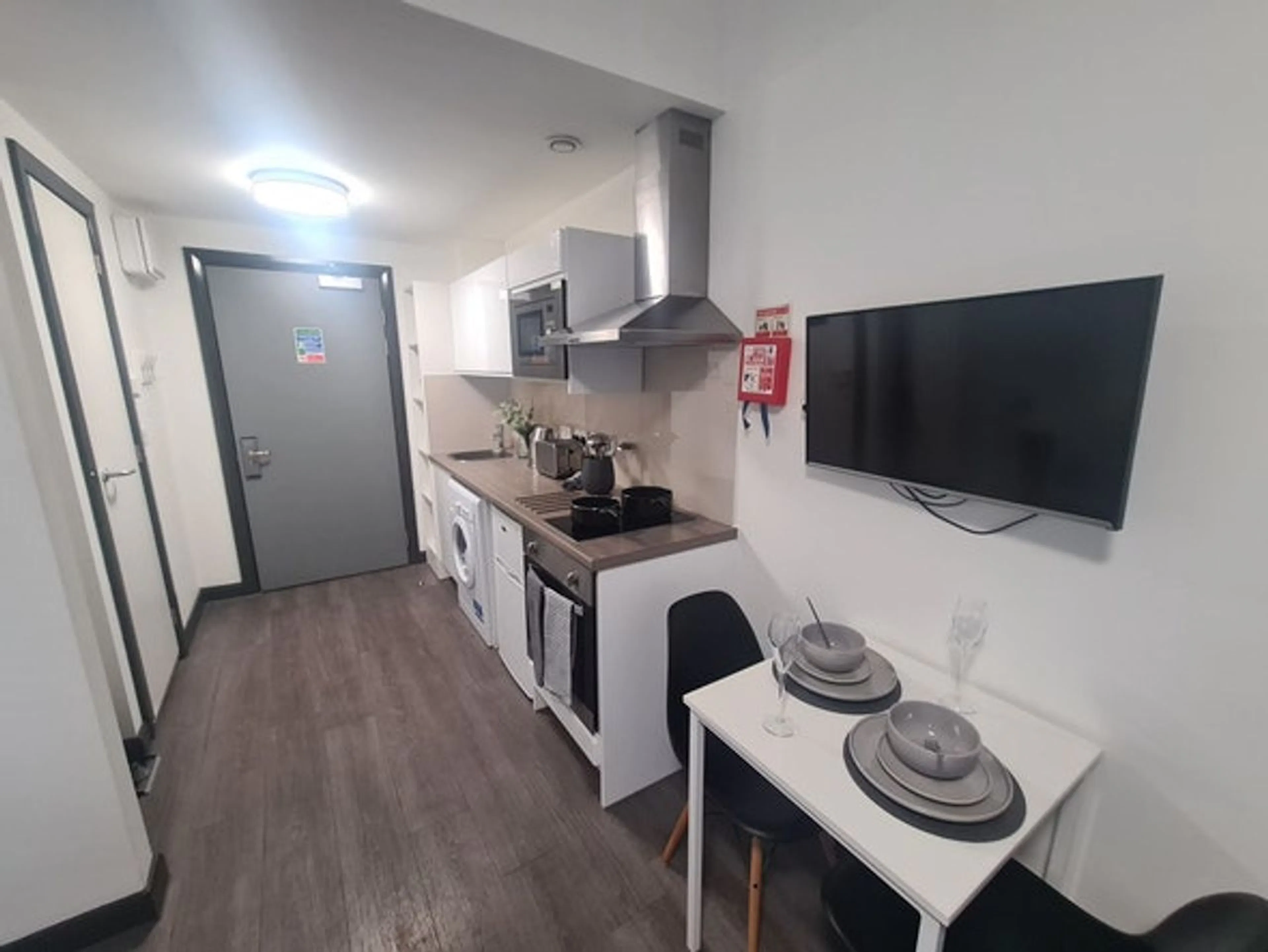 Studio-Bronze KITCHEN 3