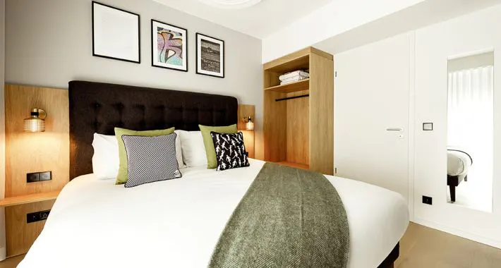 ROOM ROOM 4