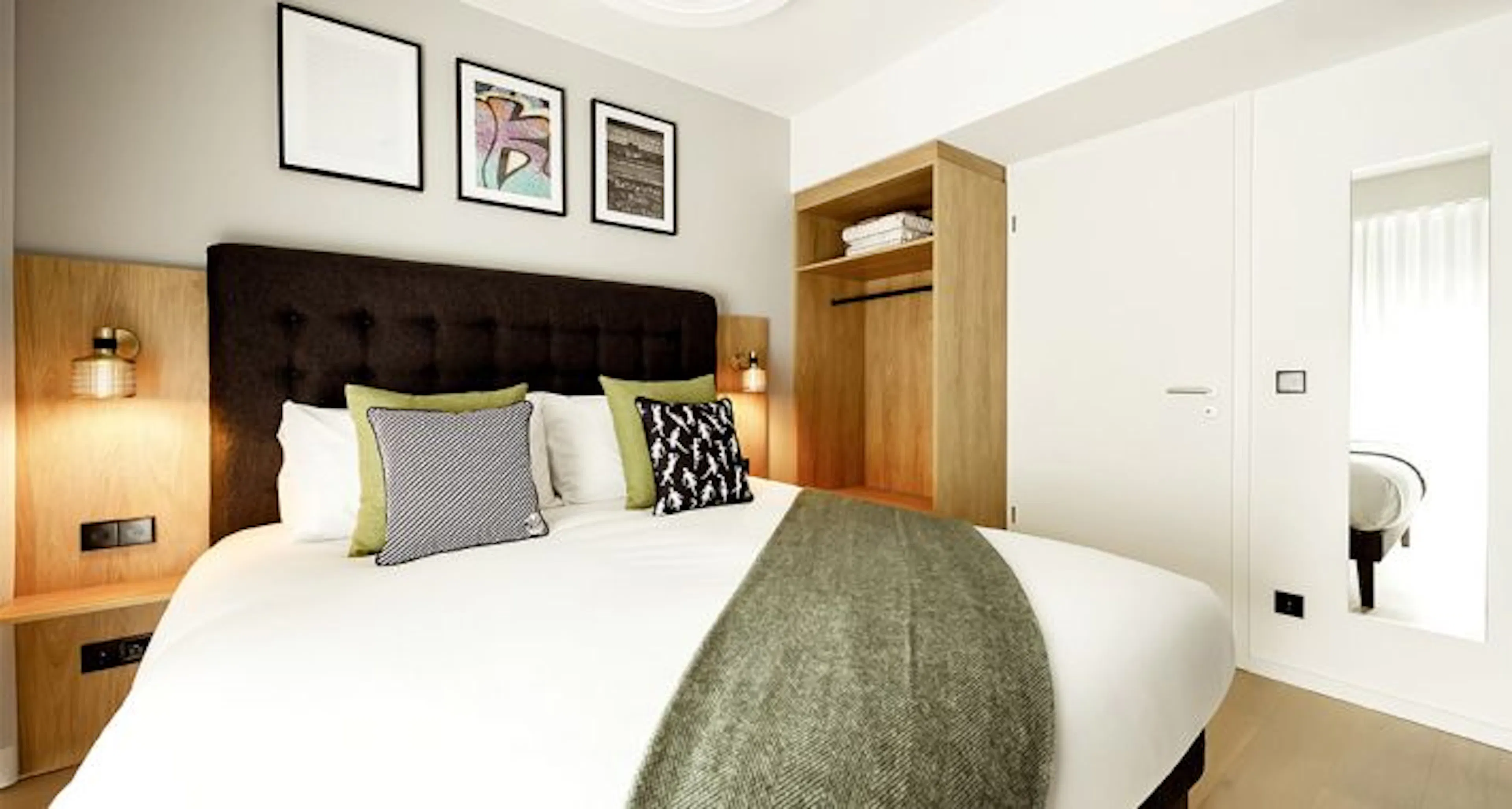 ROOM ROOM 4
