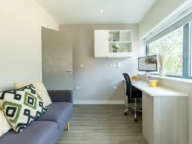2 Bed Apartment room image 4