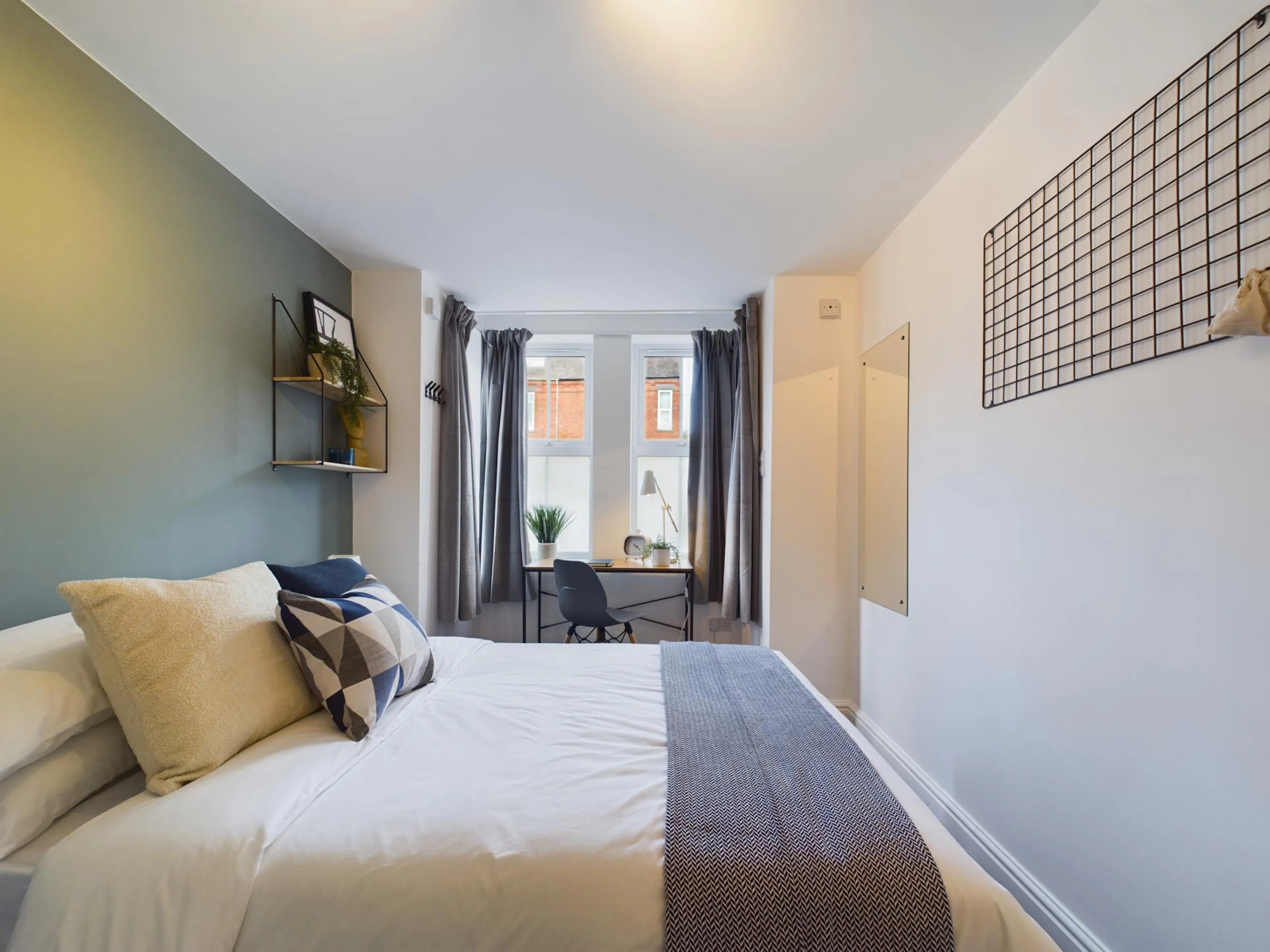 4 Bed Apartment ROOM 3