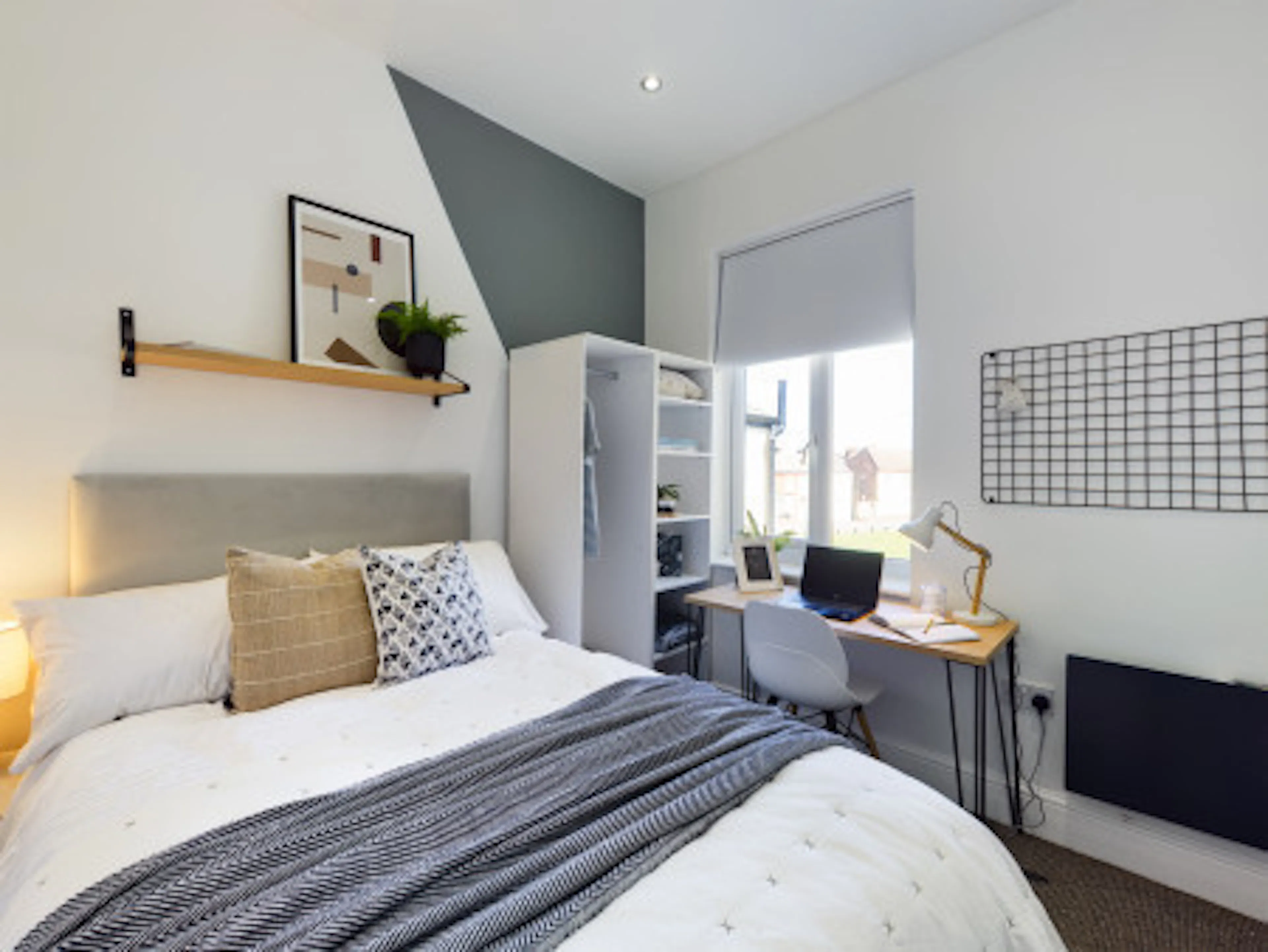 9 Bedroom House ROOM 3