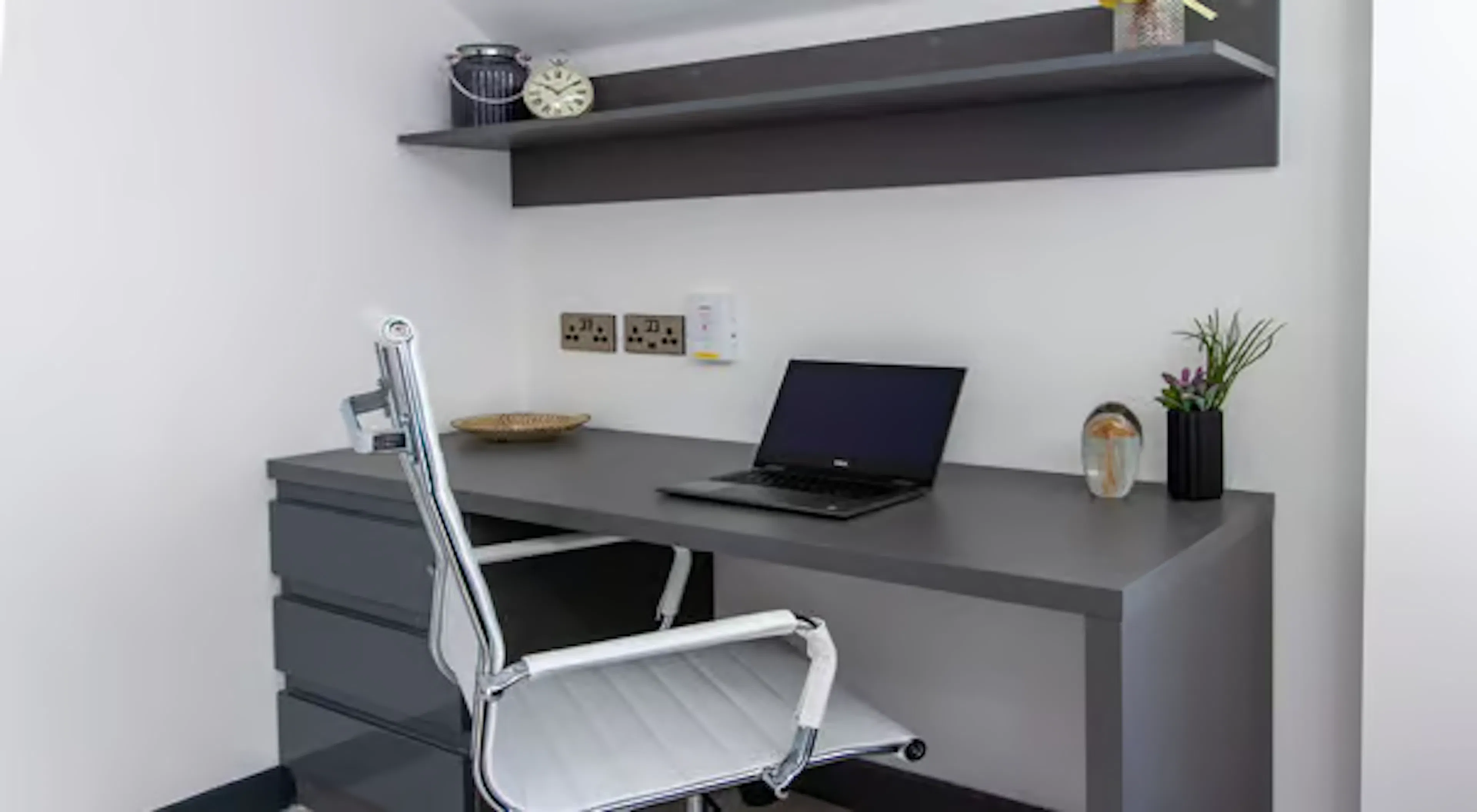 Premium Mezzanine Studio ROOM 4