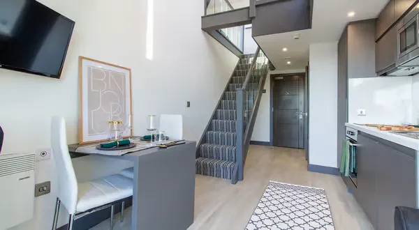 Premium Mezzanine Studio