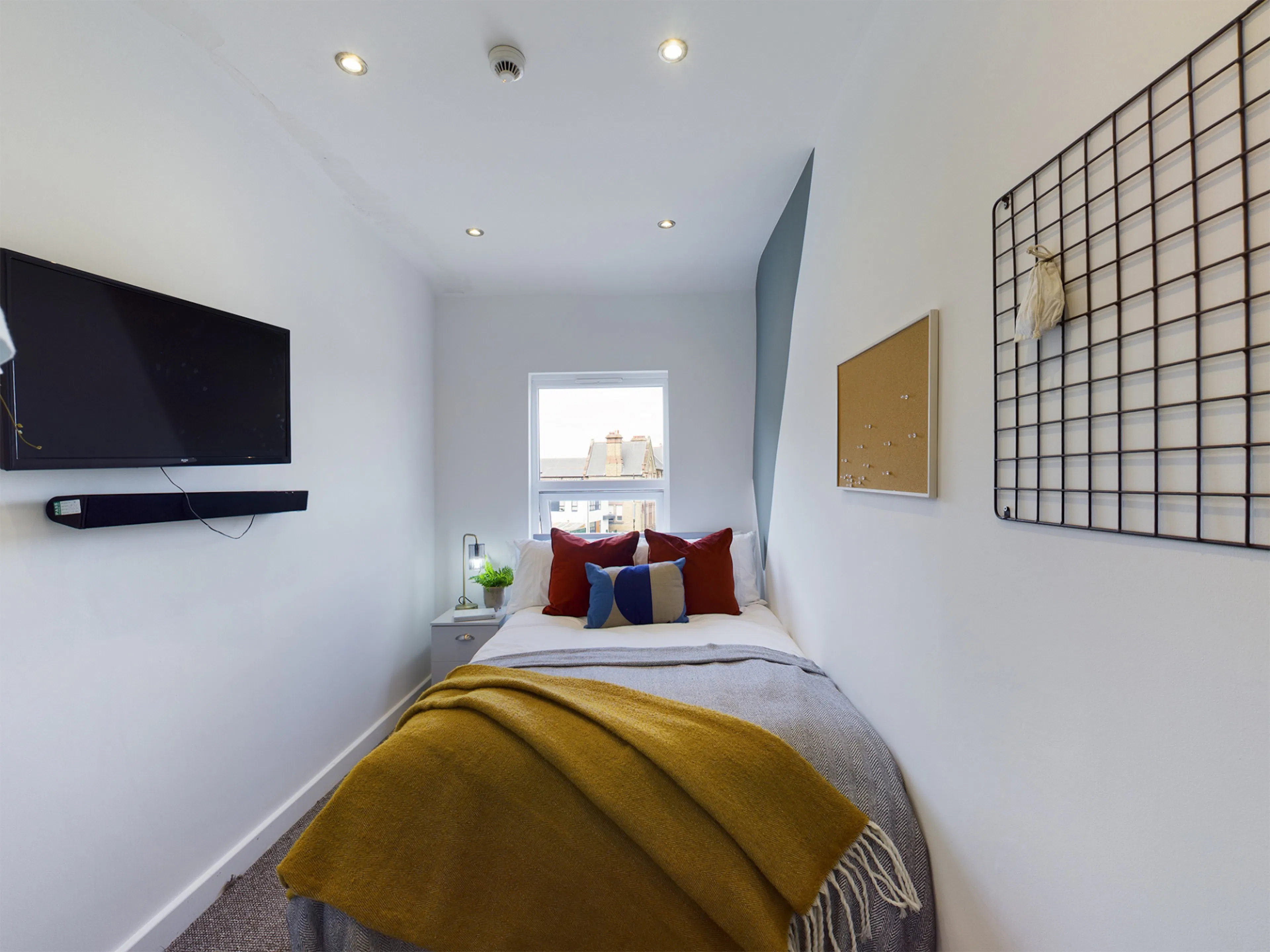 6 Bedroom House ROOM 4
