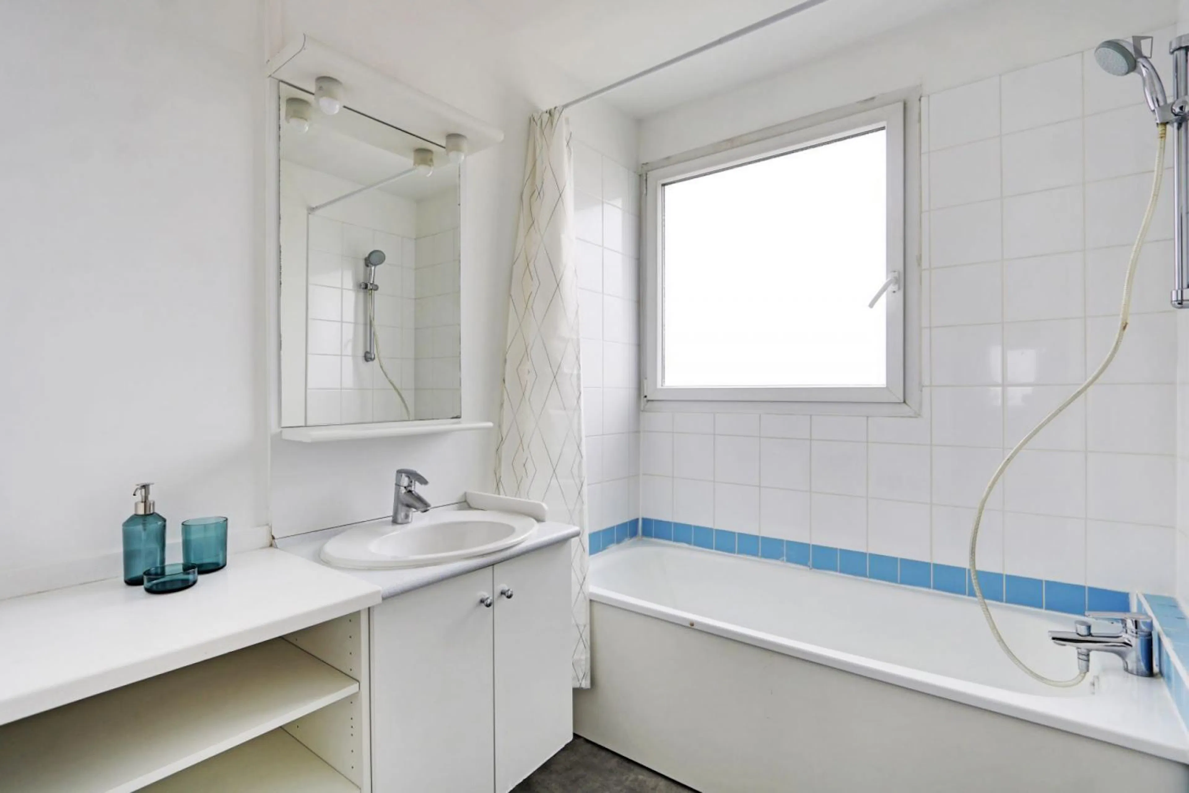 Double bedroom BATHROOM 4