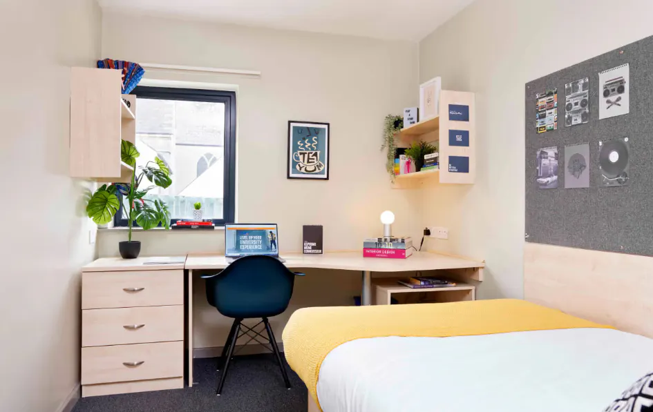 Basic En-suite