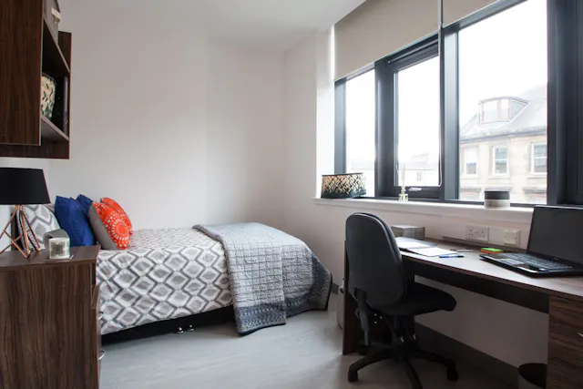 Basic Smaller Studio room image 1