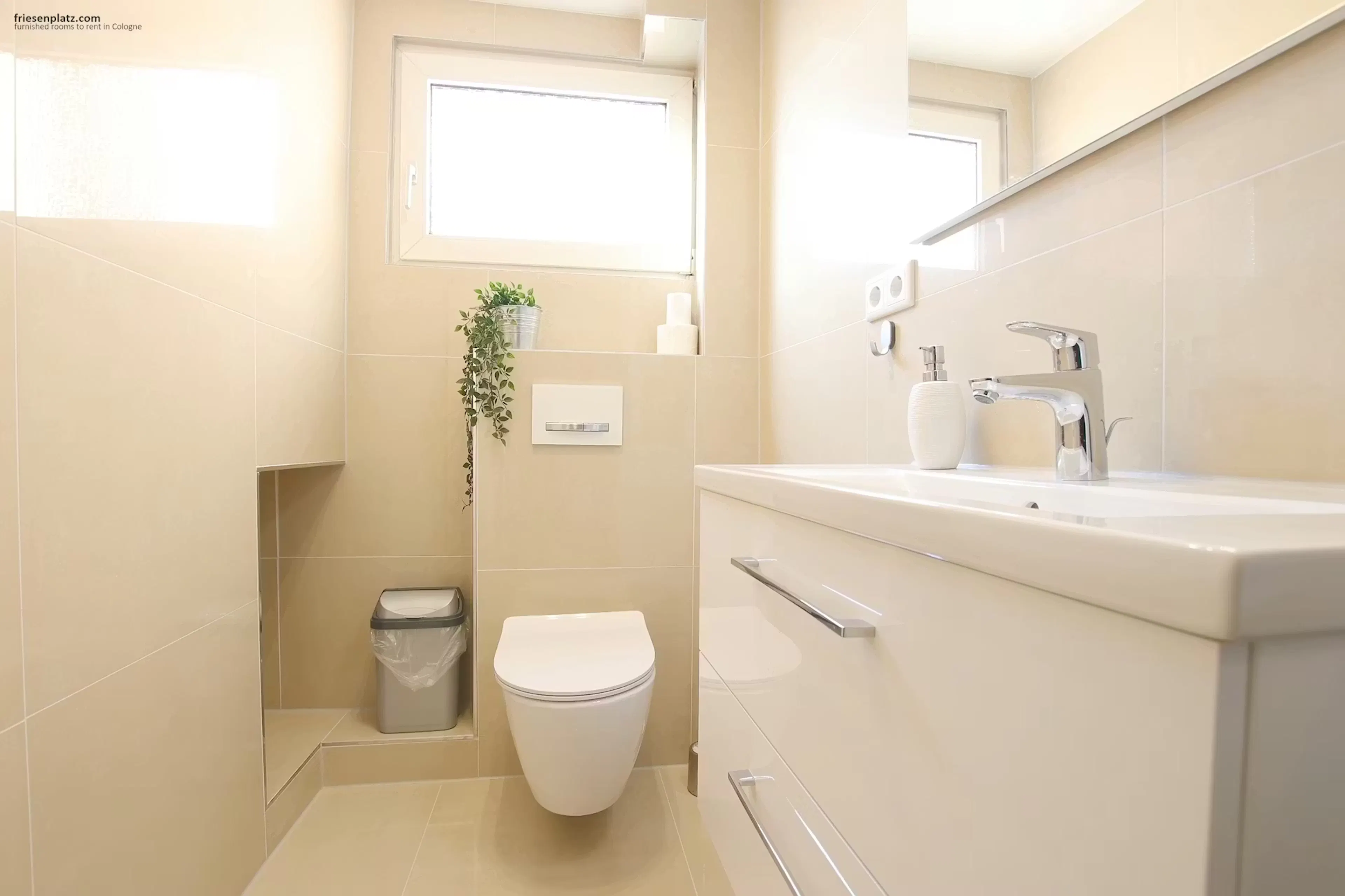 Private Room BATHROOM 4