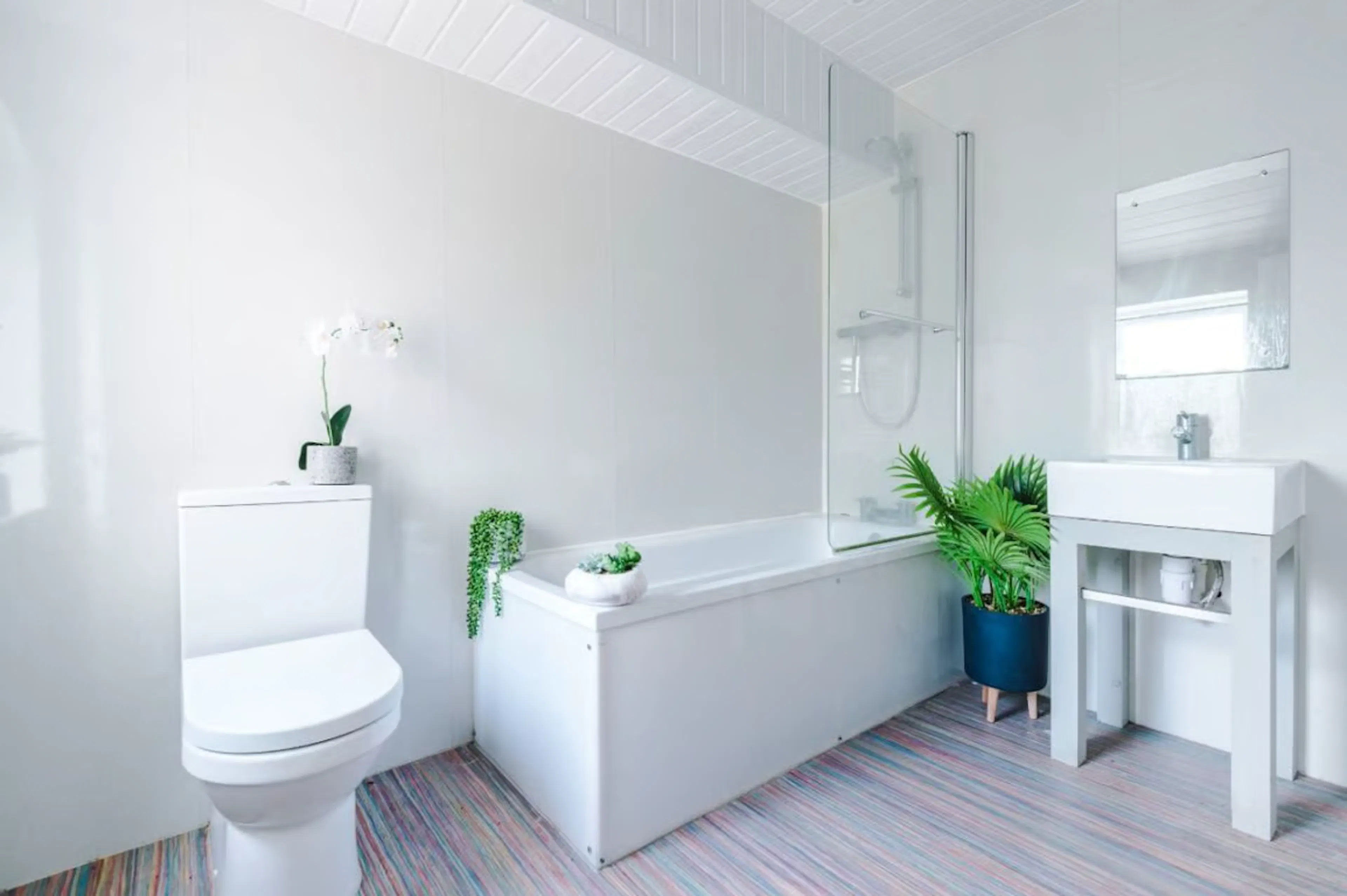 5 Bedroom Apartment BATHROOM 2