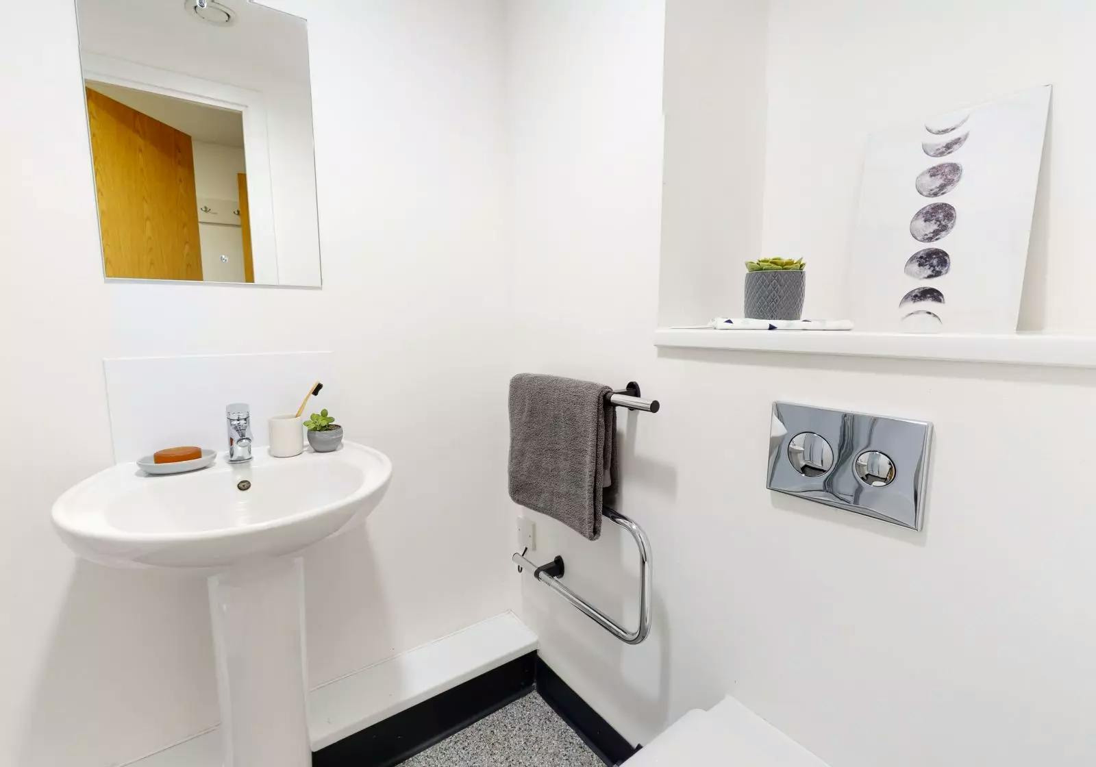 Copper En Suite