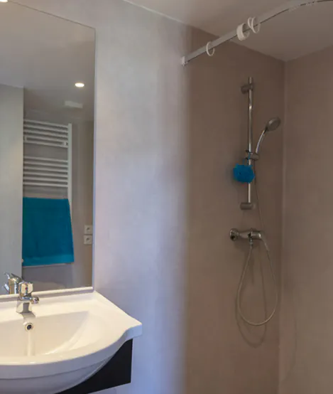 BATHROOM BATHROOM 2