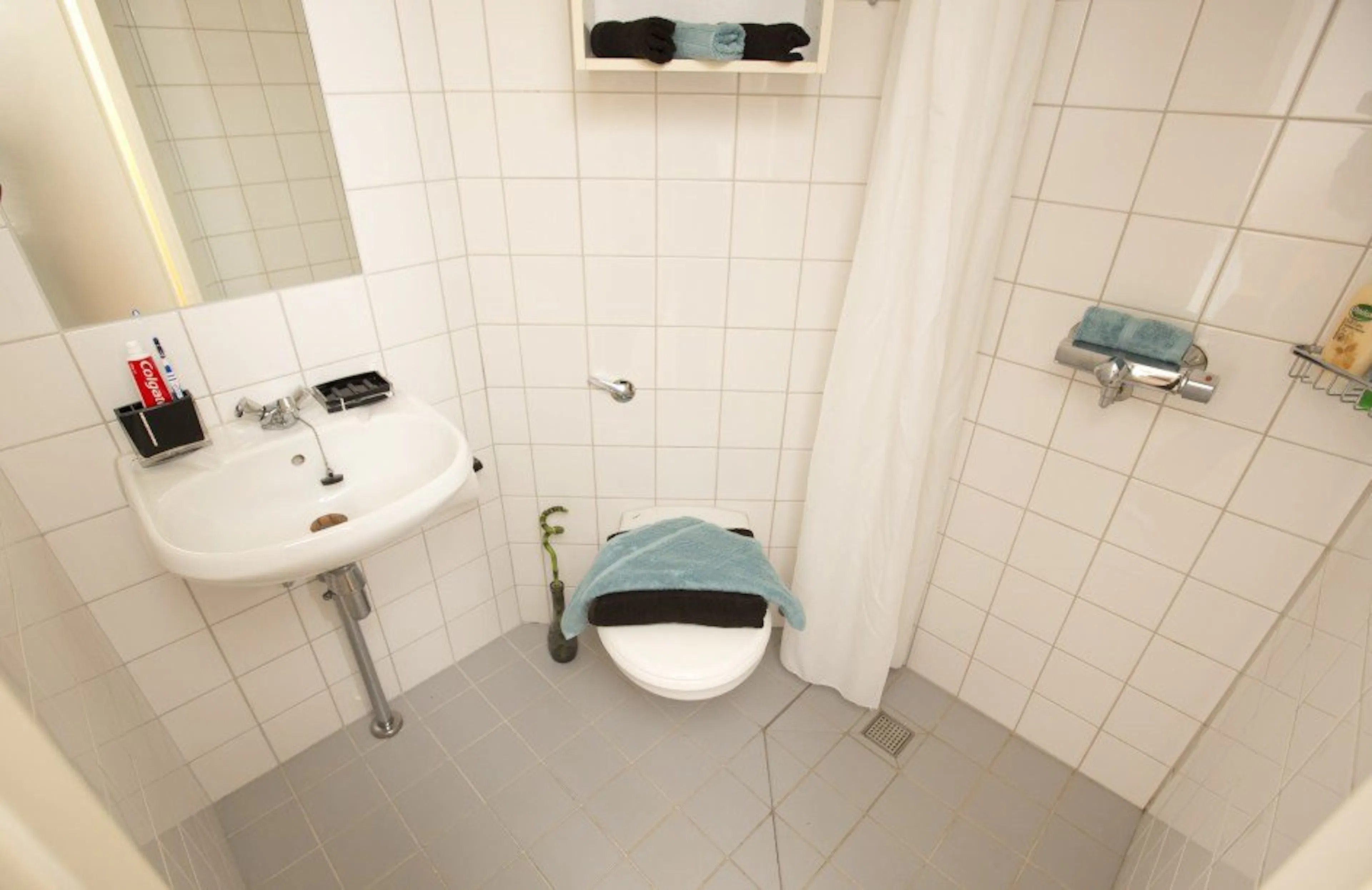 Classic Ensuite BATHROOM 3