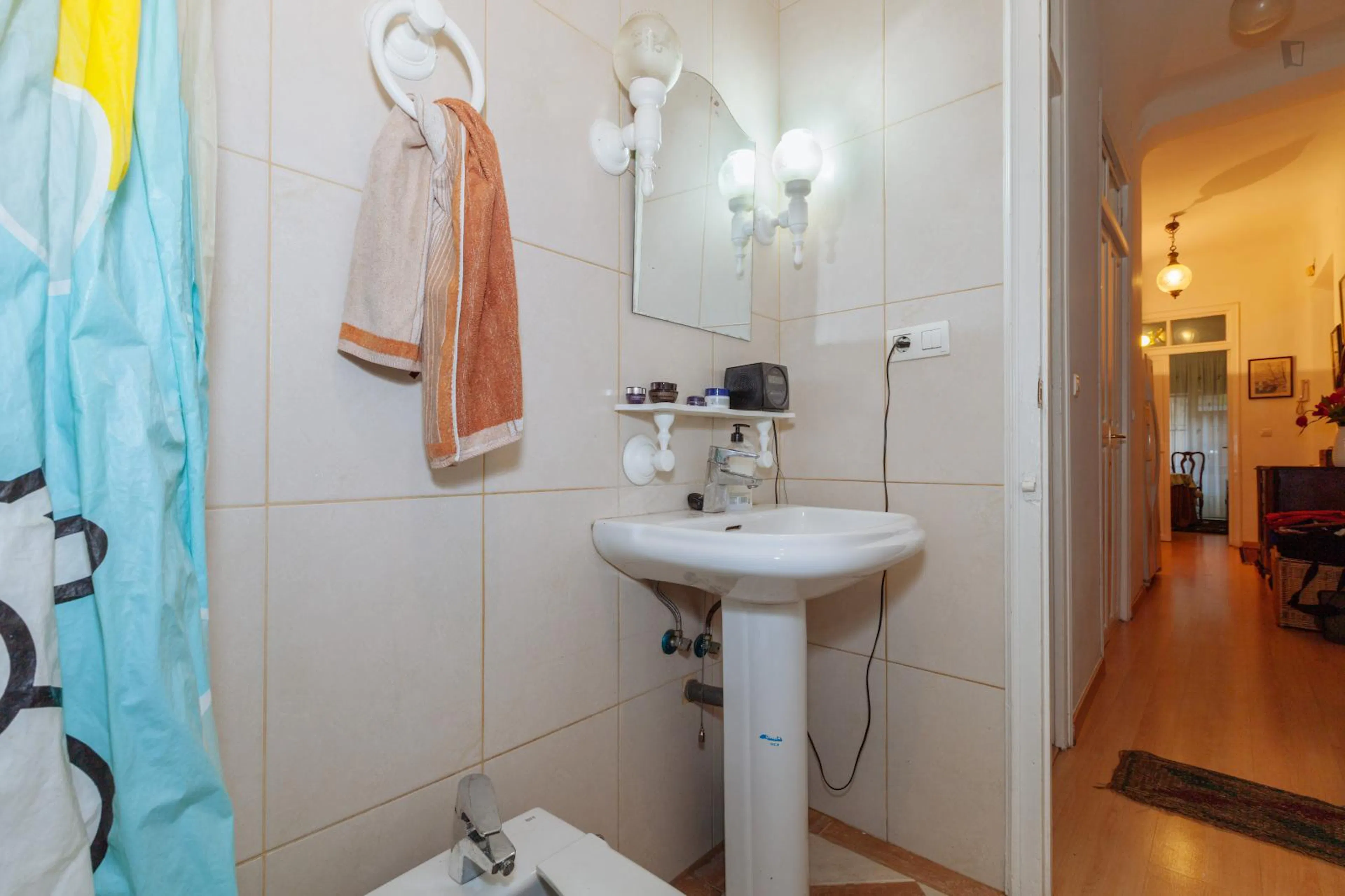 4 Bedroom Apartment BATHROOM 4