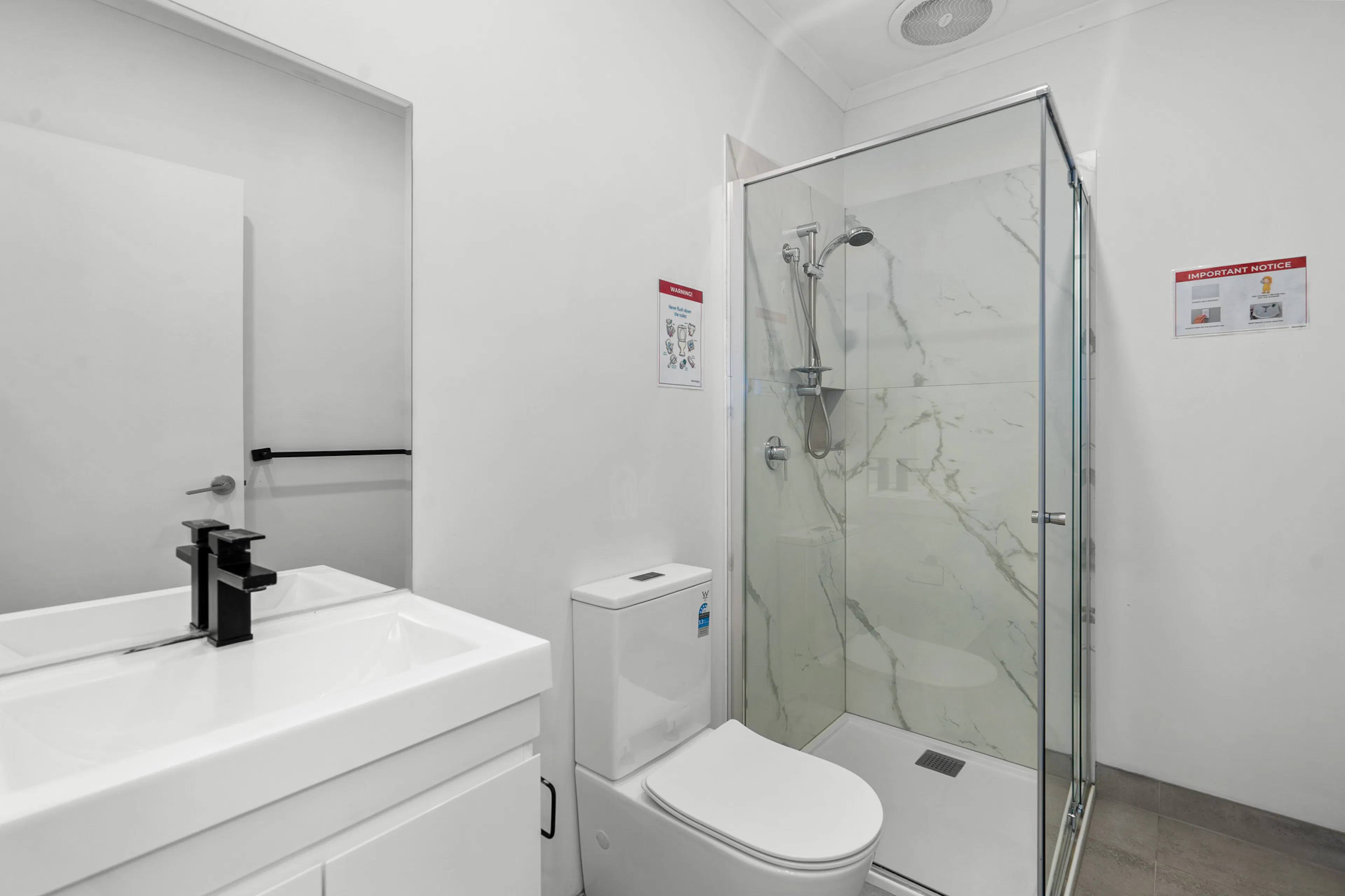 BATHROOM BATHROOM 3