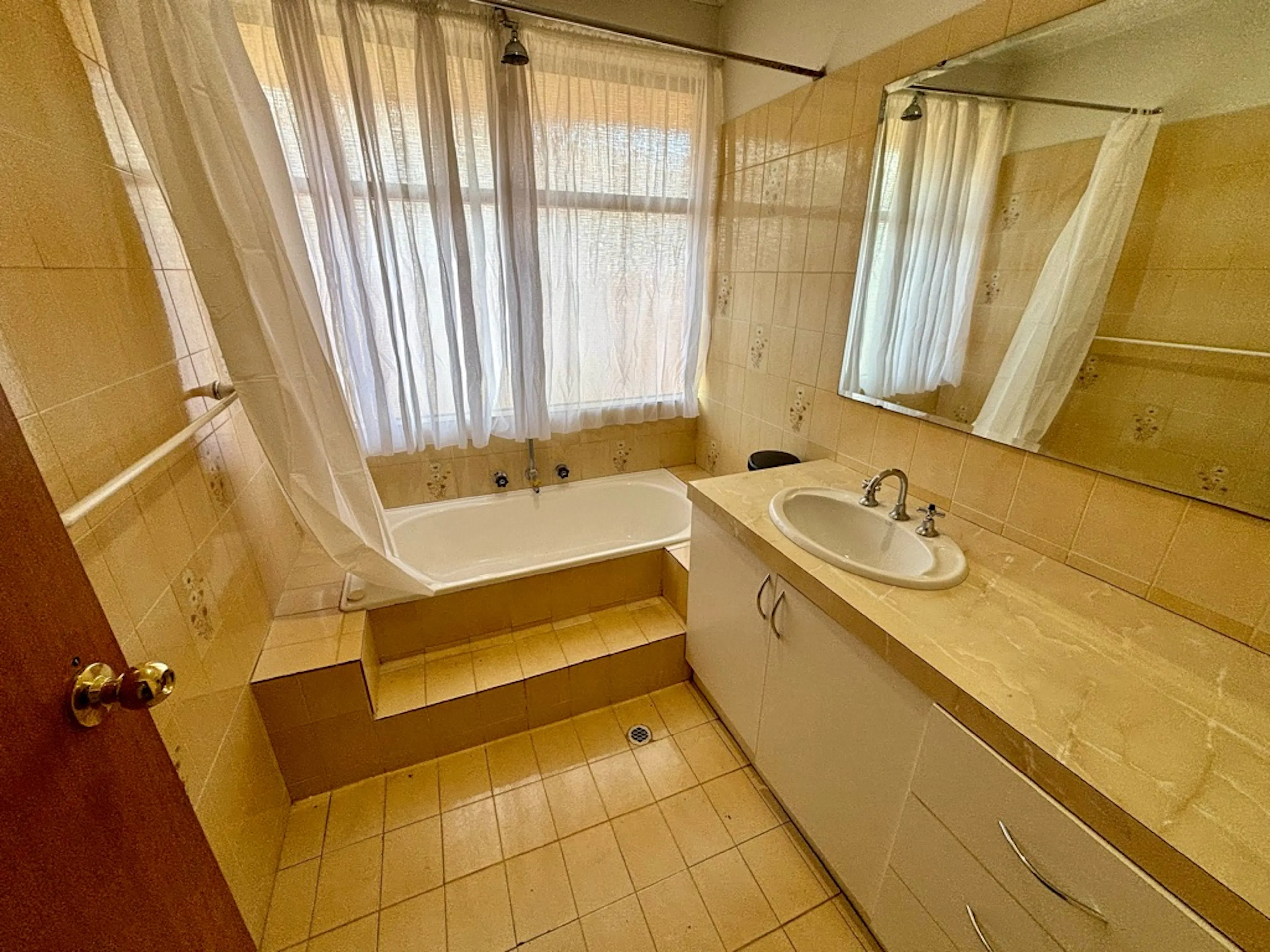 Room 1 BATHROOM 3