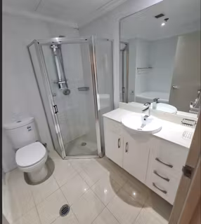 293-8-lachlan-st-waterloo-sydney-BATHROOM