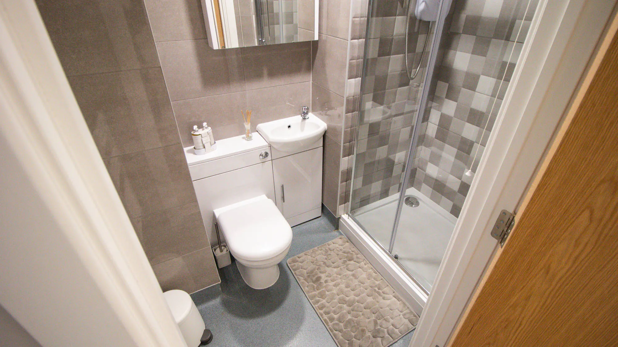 Premium Studio Dual Occupancy BATHROOM 3