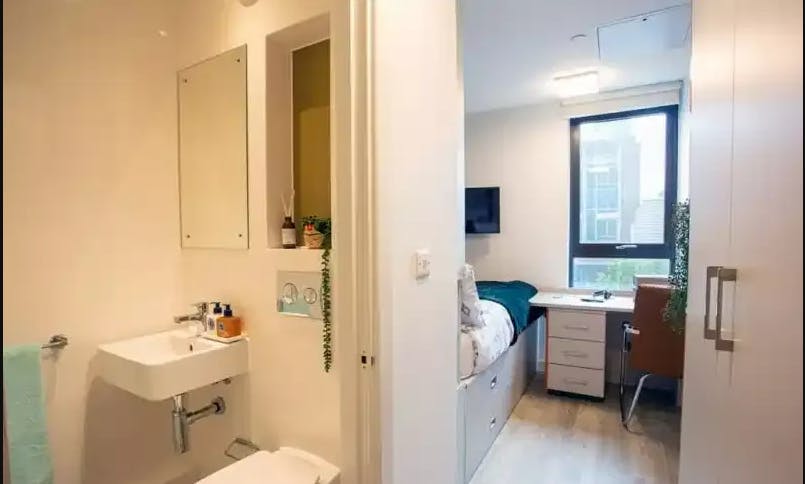 10-Bed Cluster En-Suite