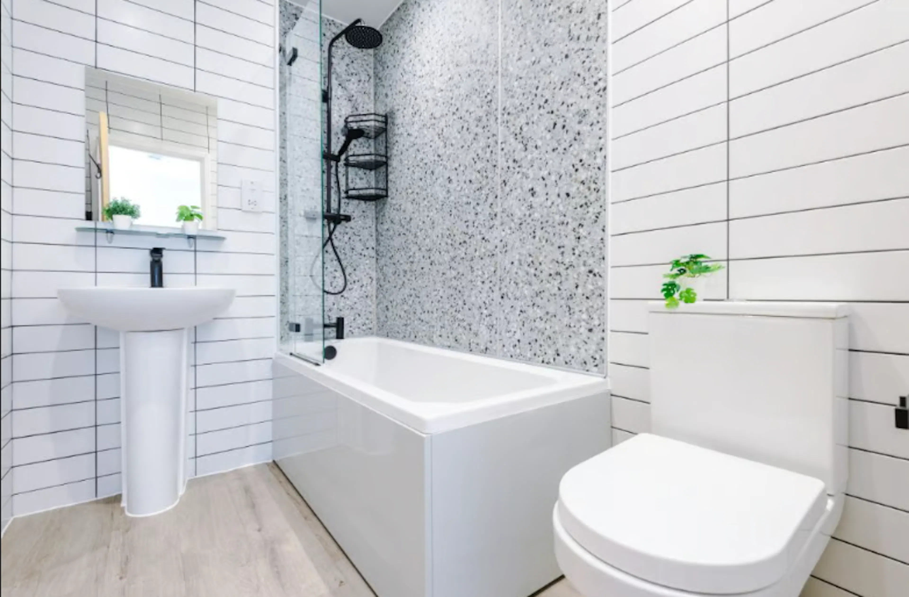 Three Bed Apartment BATHROOM 2