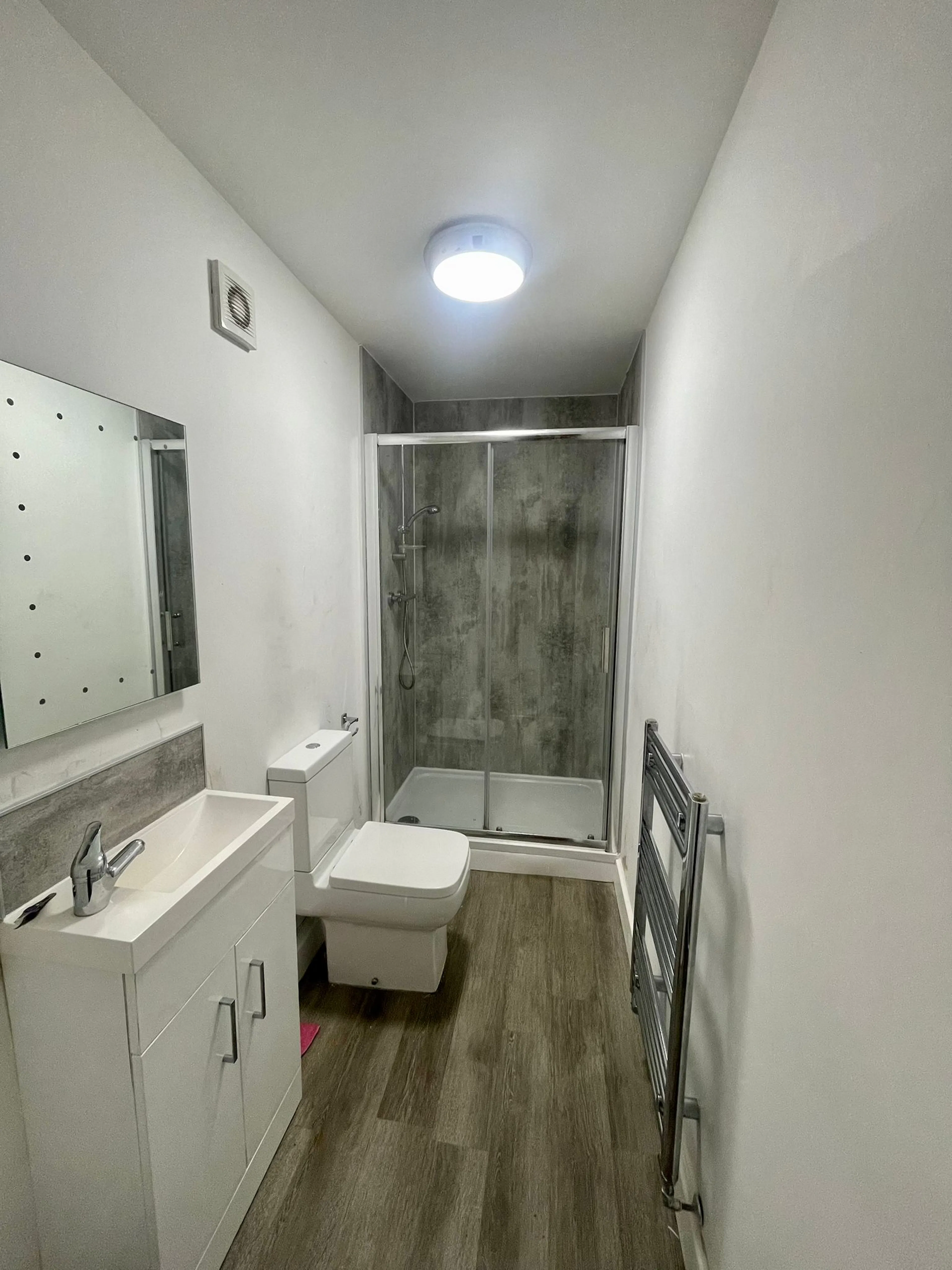 BATHROOM BATHROOM 1