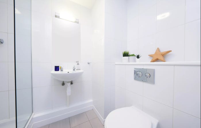 Standard Ensuite Room