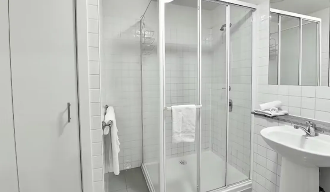 Apartment 1104 BATHROOM 1