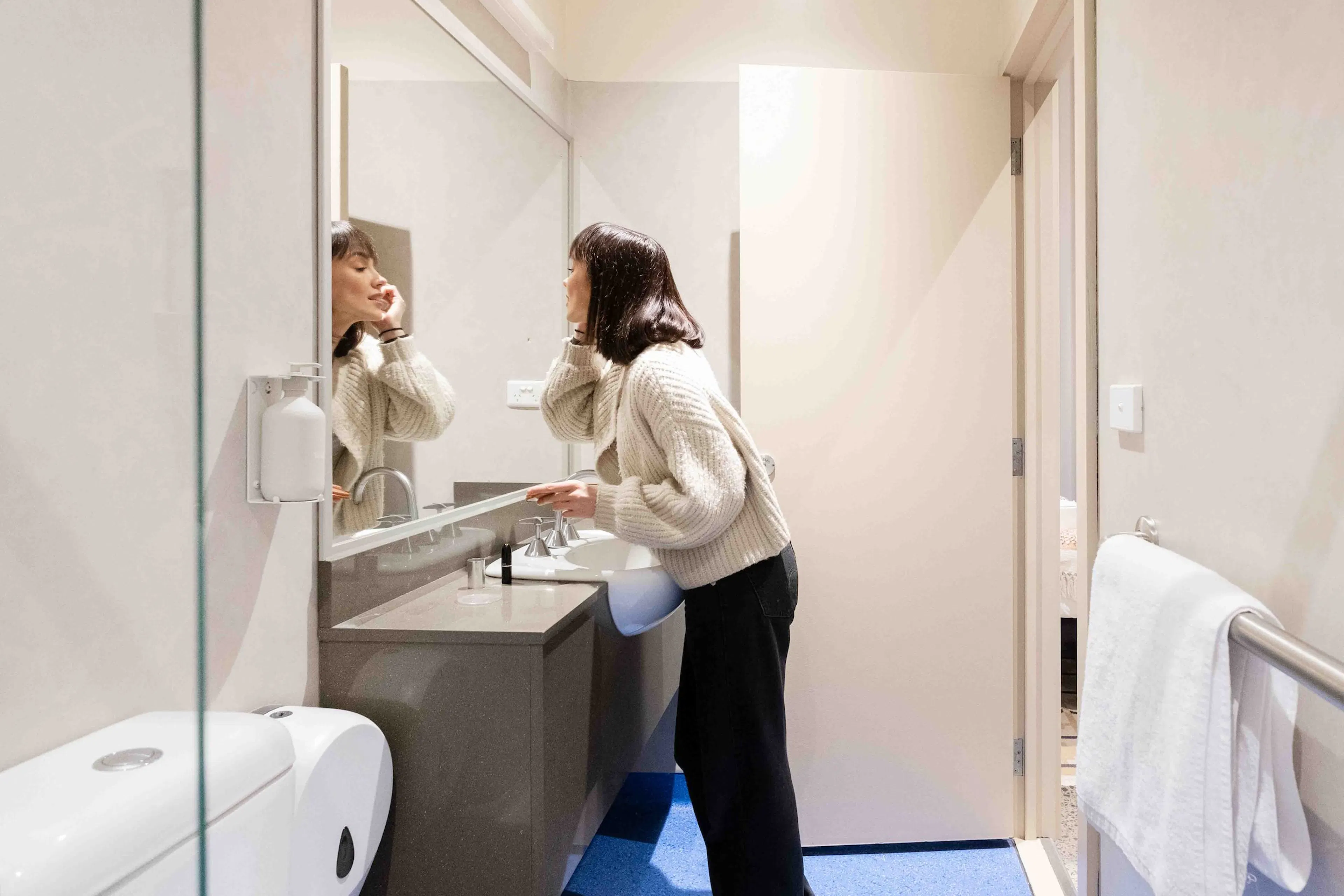 Private Ensuite Room BATHROOM 1