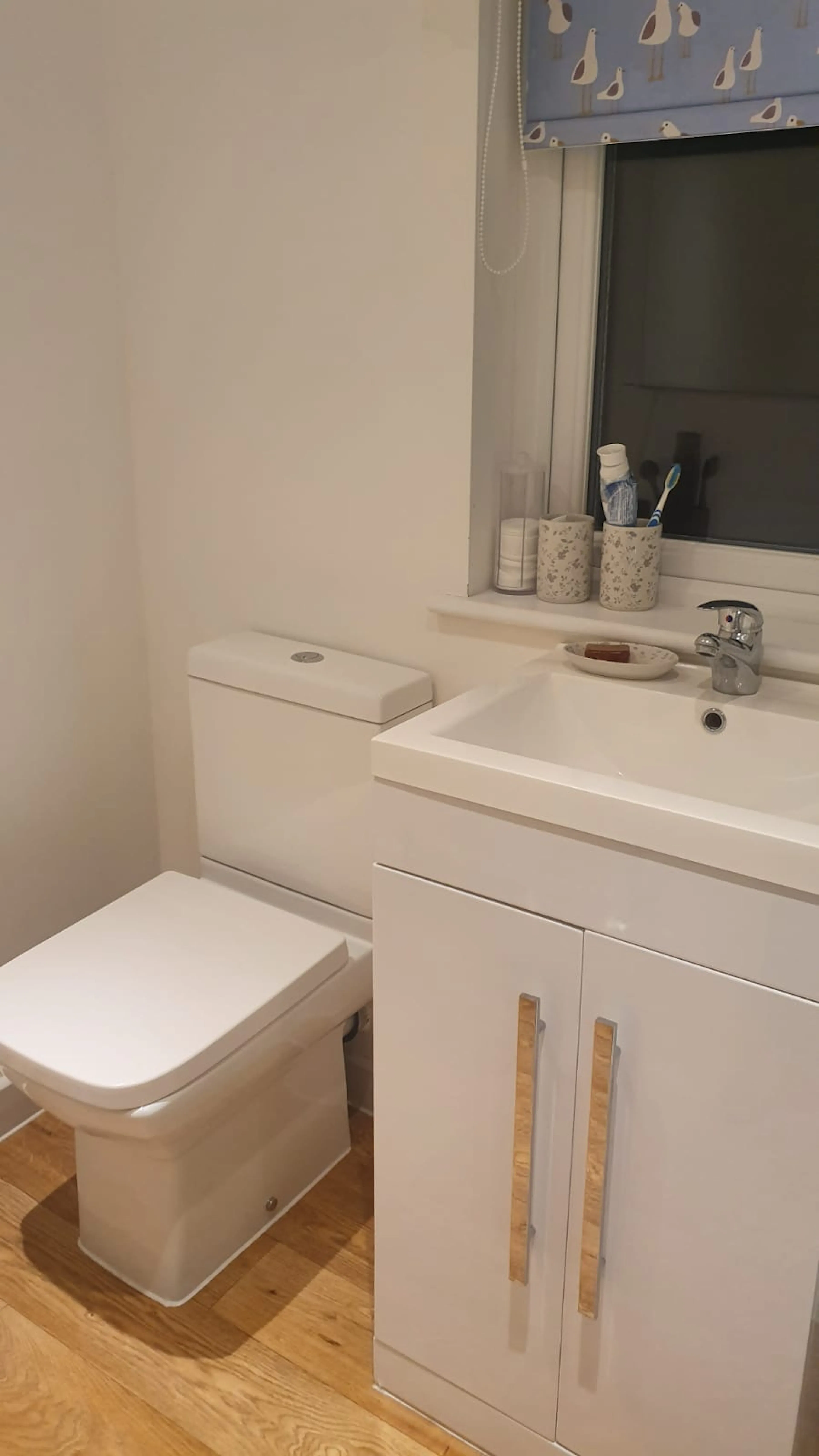 4 Bed Apartment (apartment) BATHROOM 2