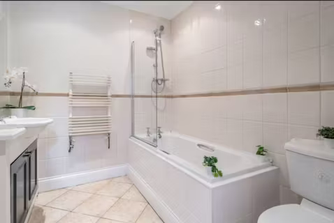 flat-2-26-eslington-terrace-newcastle-BATHROOM