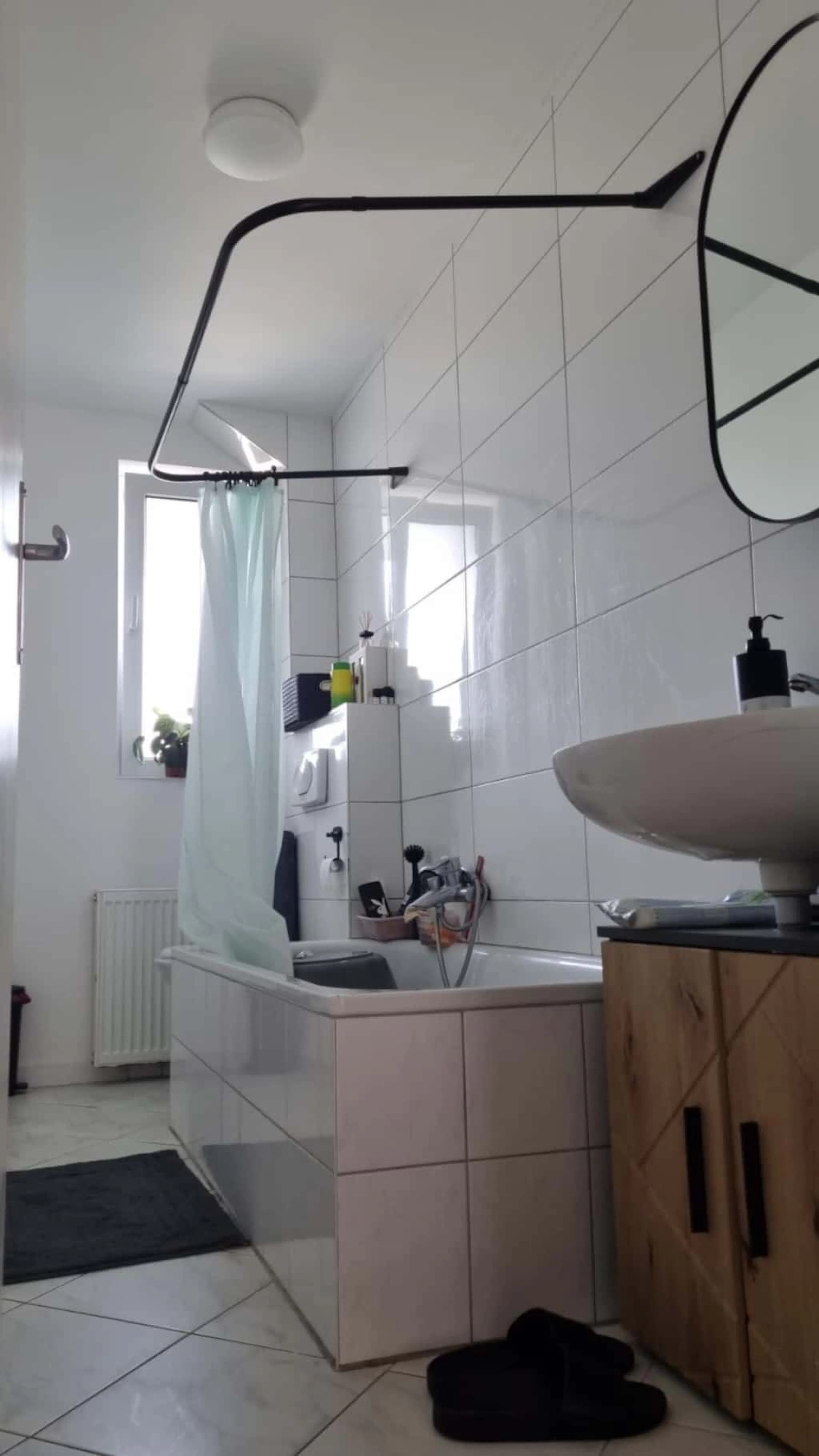 3 Bedroom 1 Bathroom BATHROOM 3