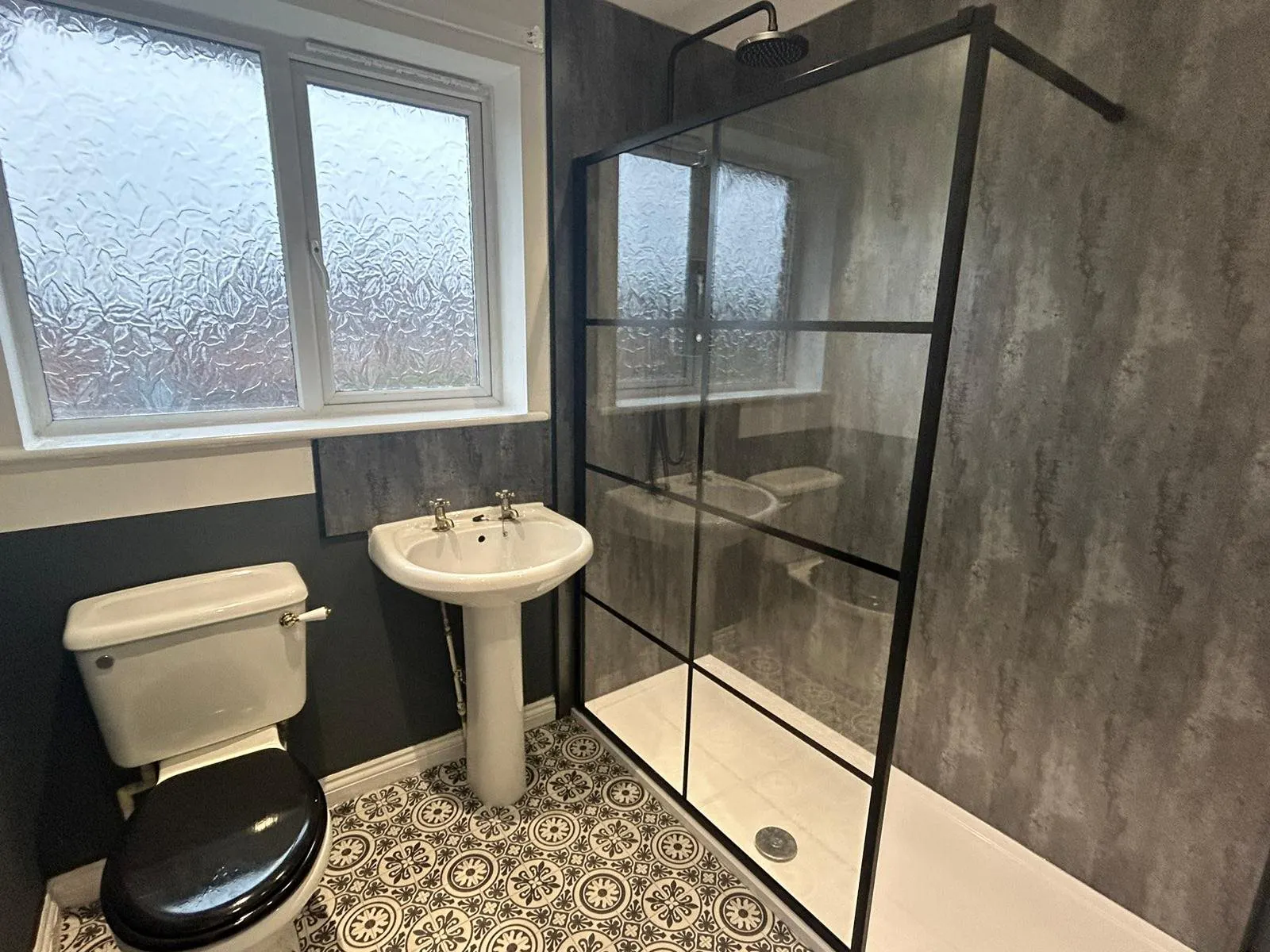 2 Bedroom Apartment BATHROOM 3