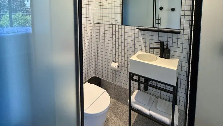 One of Kind BATHROOM 1
