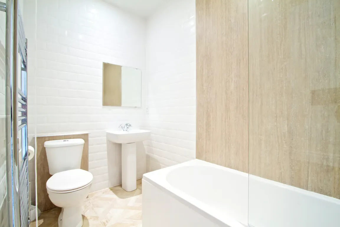 BATHROOM BATHROOM 2