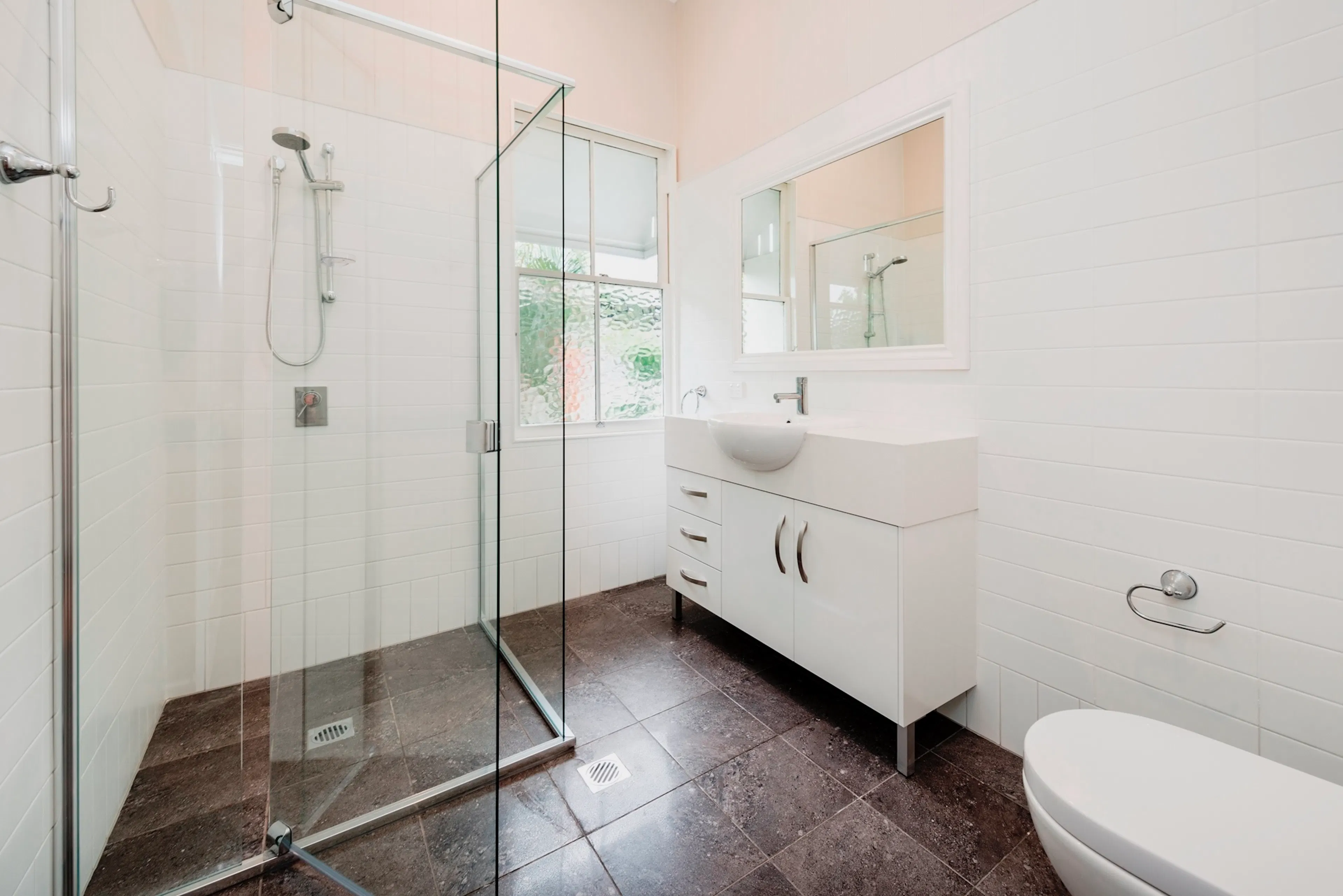 Standard Room + AC BATHROOM 3